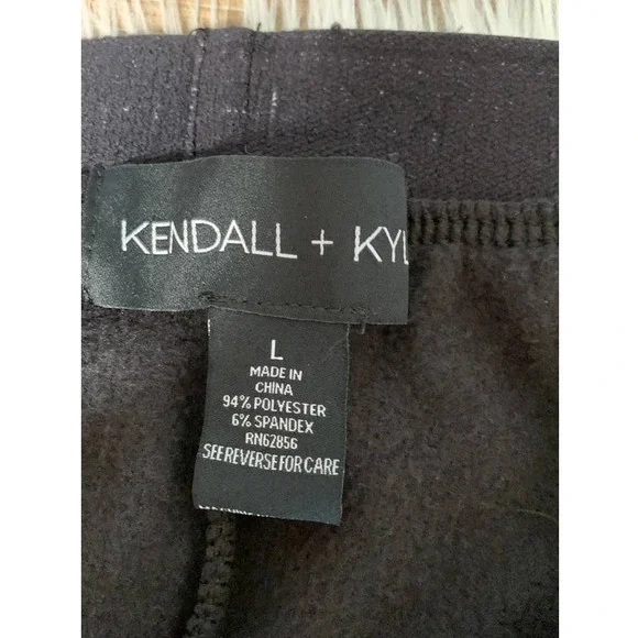NWT KENDALL + KYLIE FLEECE PANTS SLEEPWEAR PAJAMA BLACK SIZE L - Picture 3 of 4
